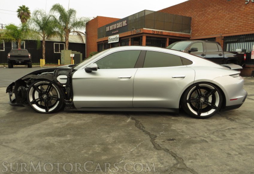 2021 Porsche Taycan - Image 10