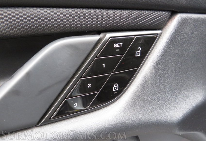 2021 Porsche Taycan - Image 46