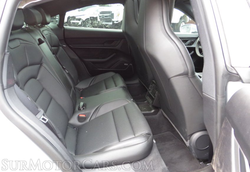 2021 Porsche Taycan - Image 31