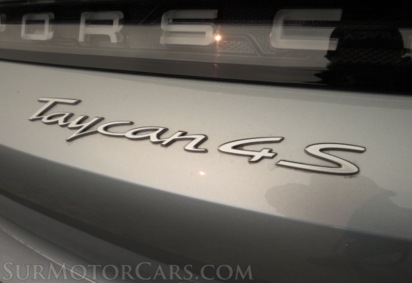 2021 Porsche Taycan - Image 18