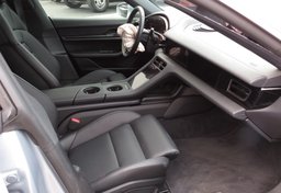 2021 Porsche Taycan - Image 27