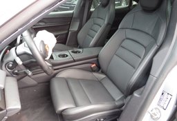 2021 Porsche Taycan - Image 26