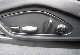 2021 Porsche Taycan - Image 49