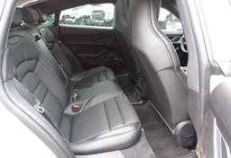 2021 Porsche Taycan - Image 31