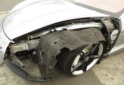 2021 Porsche Taycan - Image 13