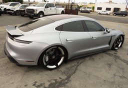 2021 Porsche Taycan - Image 5