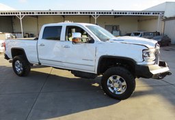 2018 GMC Sierra 2500HD - Image 2