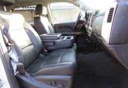 2018 GMC Sierra 2500HD - Image 23