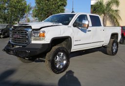 2018 GMC Sierra 2500HD - Image 3
