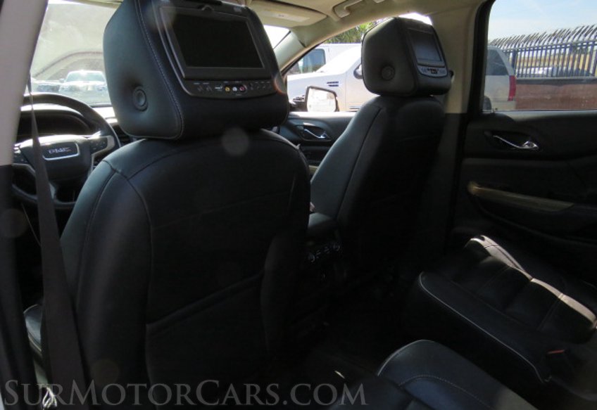 2017 GMC Acadia - Image 26