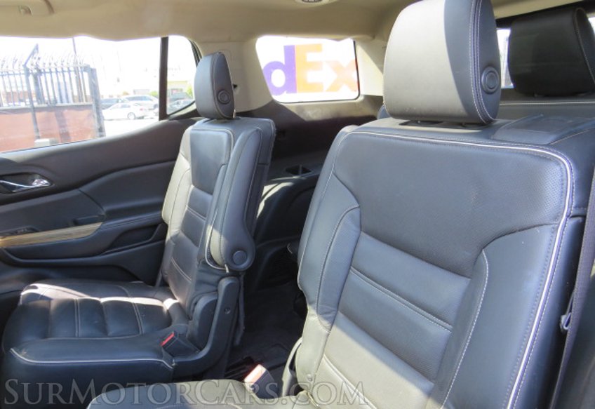 2017 GMC Acadia - Image 29