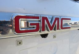 2017 GMC Acadia - Image 15