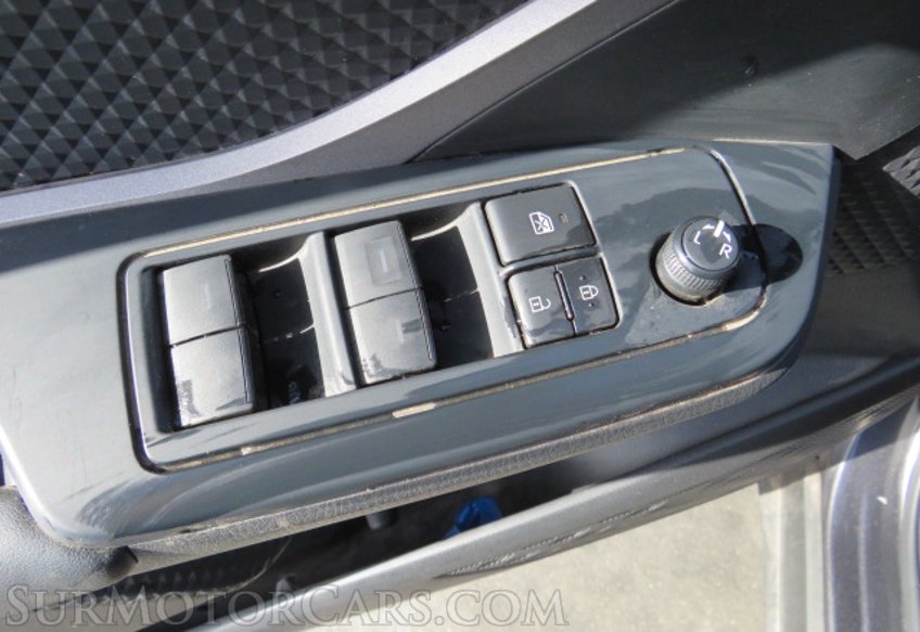 2021 Toyota C-HR - Image 44