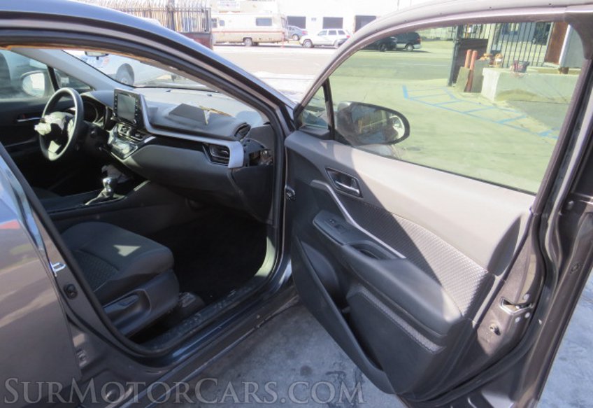 2021 Toyota C-HR - Image 21