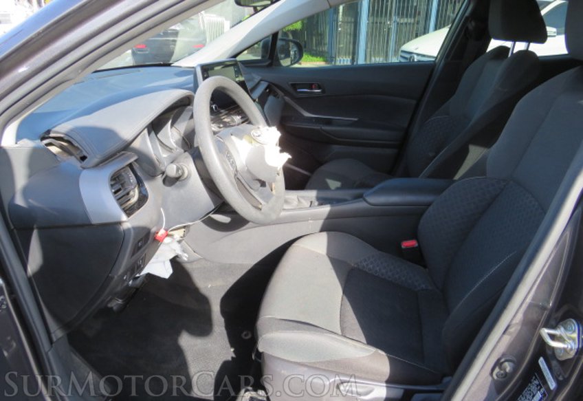 2021 Toyota C-HR - Image 22