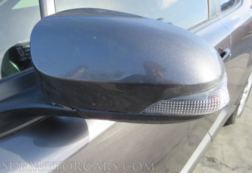 2021 Toyota C-HR - Image 16