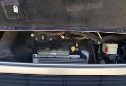 2008 Freightliner MC Chassis - Image 9