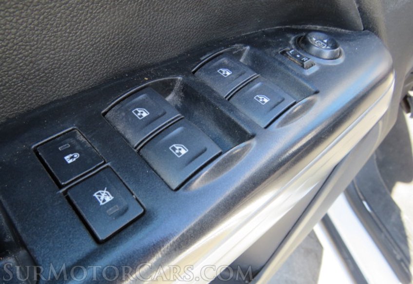 2019 Chevrolet Colorado - Image 38