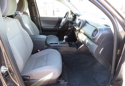 2021 Toyota Tacoma - Image 22