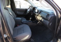 2021 Toyota Tacoma - Image 24