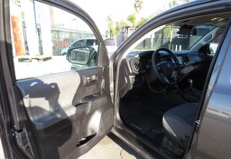 2021 Toyota Tacoma - Image 19