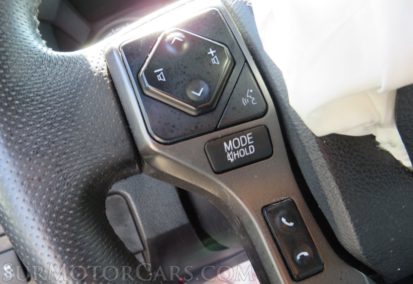 2020 Toyota Tacoma 4WD - Image 33