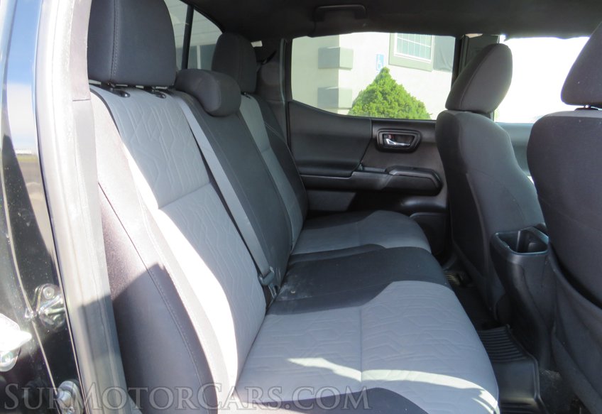 2020 Toyota Tacoma 4WD - Image 32