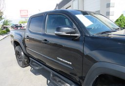 2020 Toyota Tacoma 4WD - Image 15