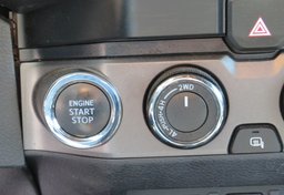 2020 Toyota Tacoma 4WD - Image 38