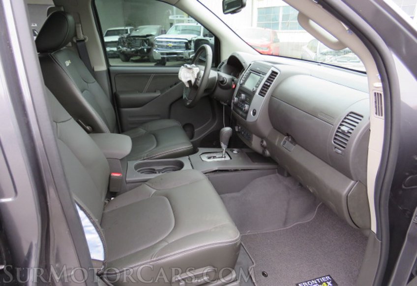2020 Nissan Frontier - Image 28