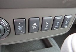 2020 Nissan Frontier - Image 46