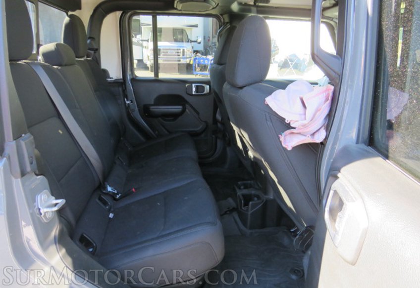 2020 Jeep Gladiator - Image 31