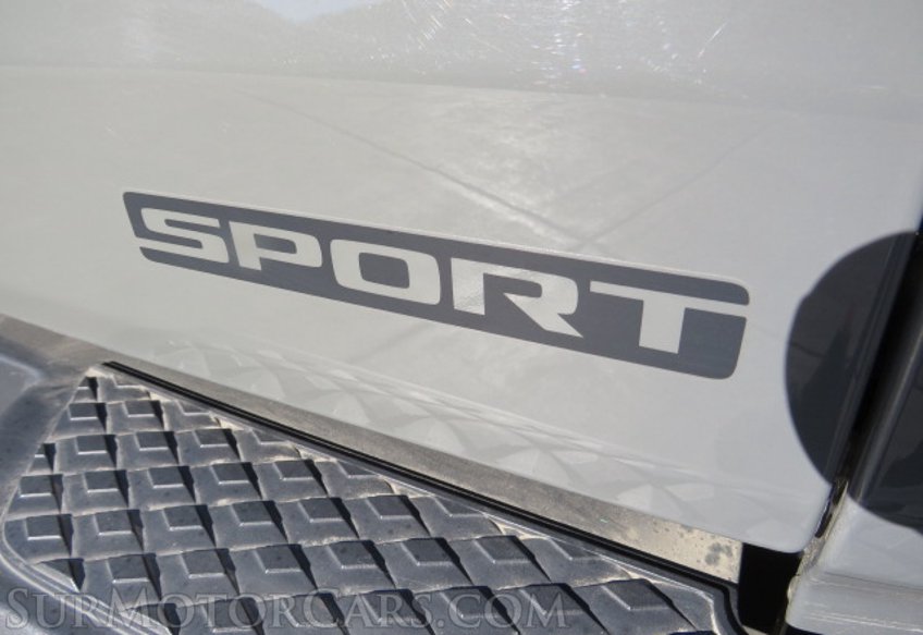 2020 Jeep Gladiator - Image 21