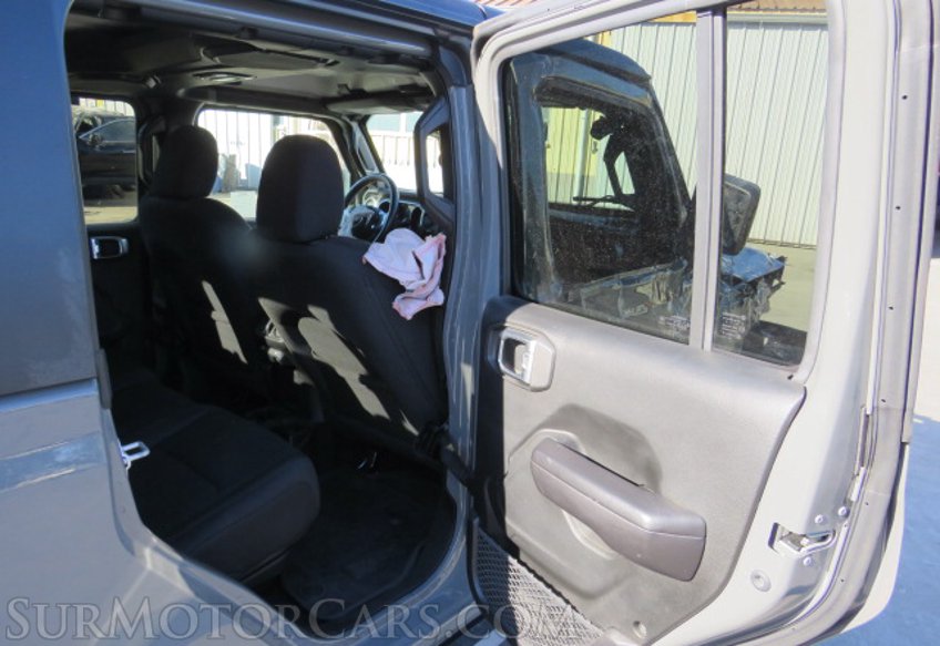 2020 Jeep Gladiator - Image 29