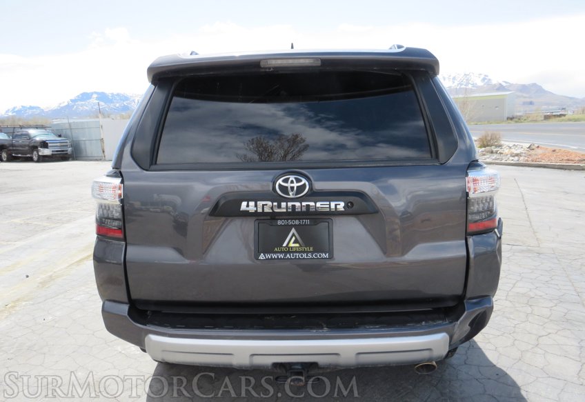 2019 Toyota 4Runner - Image 10
