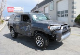 2019 Toyota 4Runner - Image 2