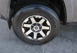 2019 Toyota 4Runner - Image 18