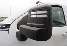 2022 GMC Sierra 2500HD - Image 25