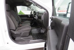 2022 GMC Sierra 2500HD - Image 37