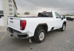 2022 GMC Sierra 2500HD - Image 5