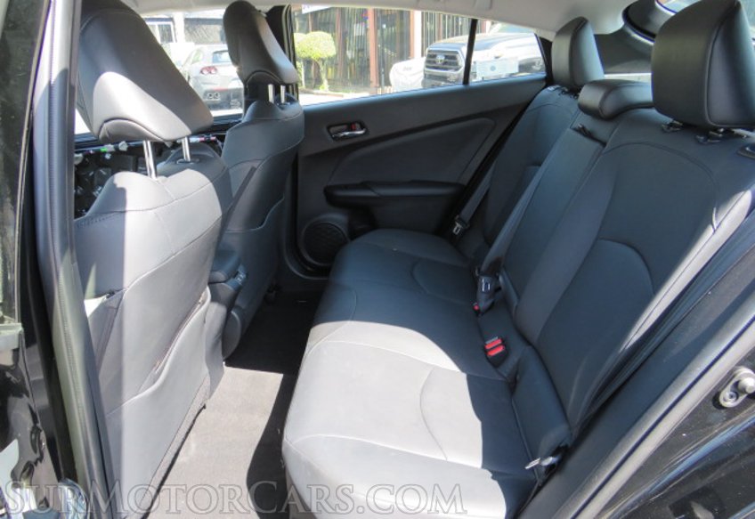 2020 Toyota Prius - Image 27