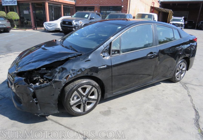 2020 Toyota Prius - Image 2