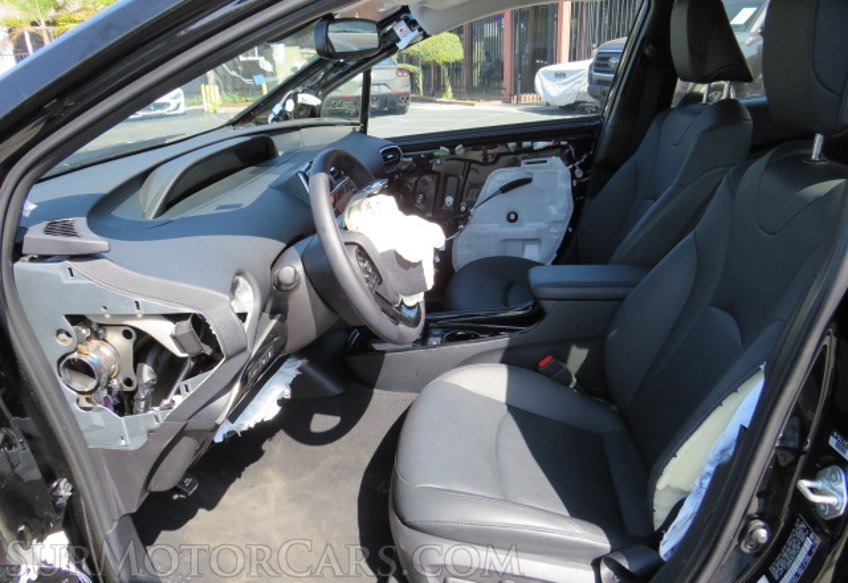 2020 Toyota Prius - Image 25