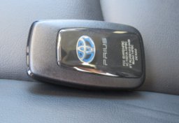 2020 Toyota Prius - Image 36