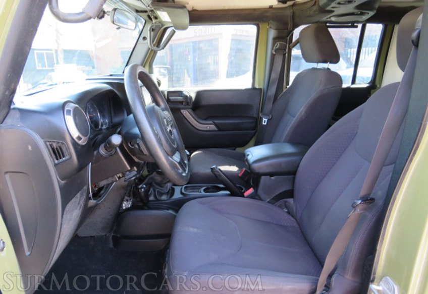 2013 Jeep Wrangler Unlimited - Image 18