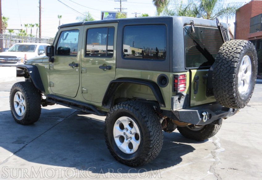 2013 Jeep Wrangler Unlimited - Image 8