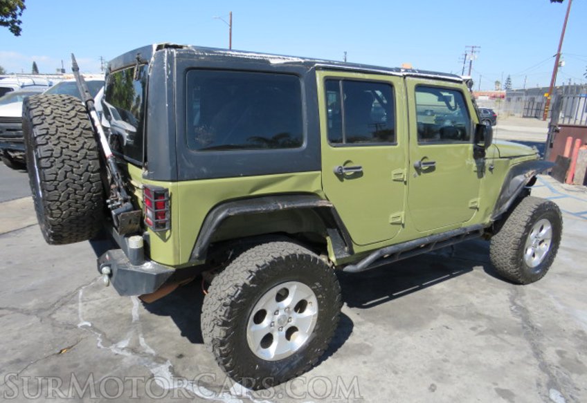 2013 Jeep Wrangler Unlimited - Image 7