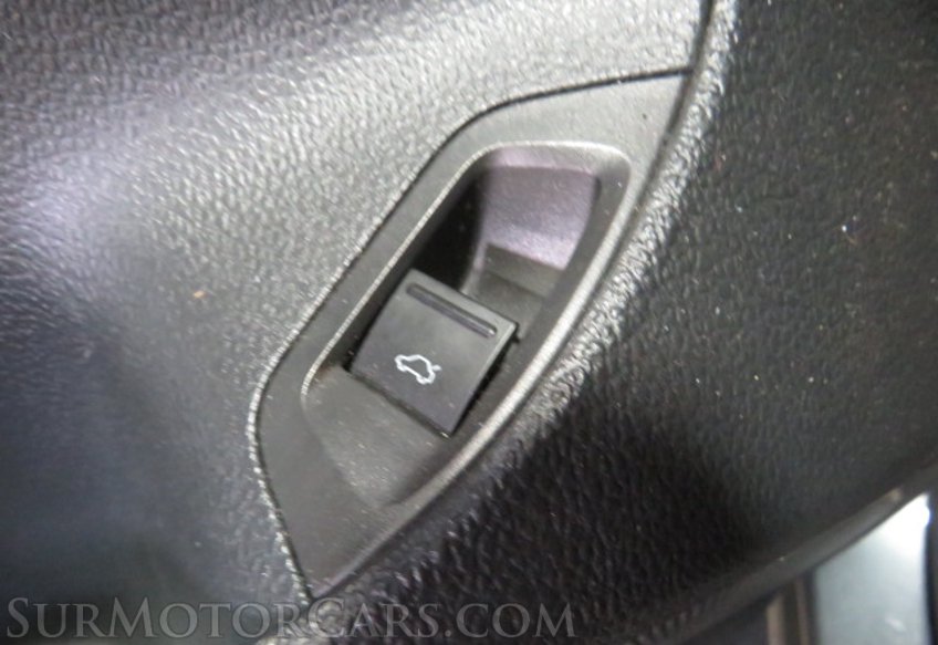 2021 Volkswagen Passat - Image 33