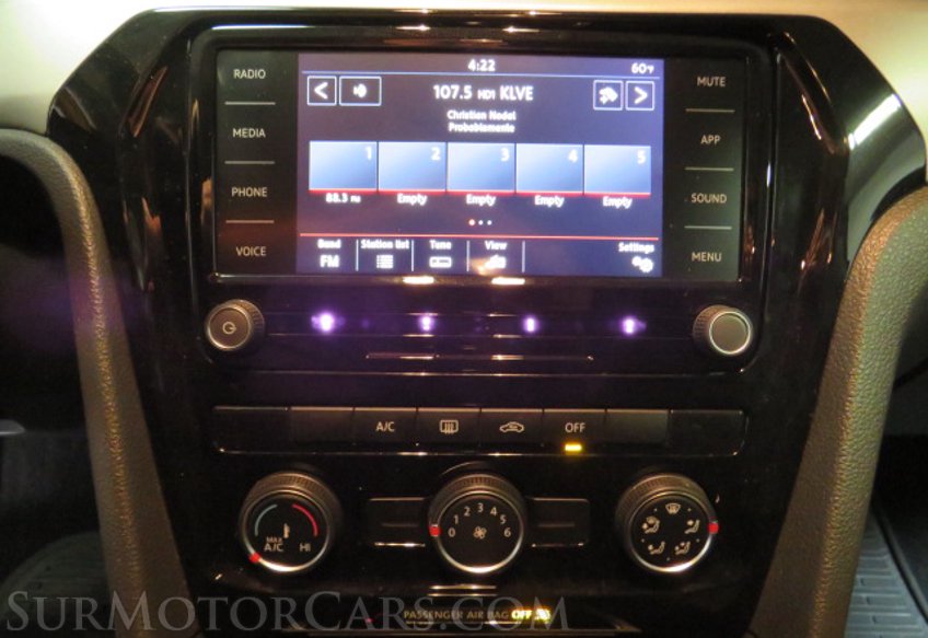 2021 Volkswagen Passat - Image 37