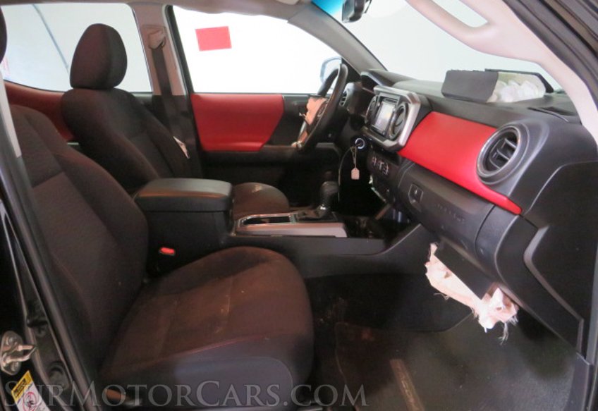 2016 Toyota Tacoma - Image 19